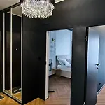 Lejlighed Woronicza Premium - Black Mirror *
