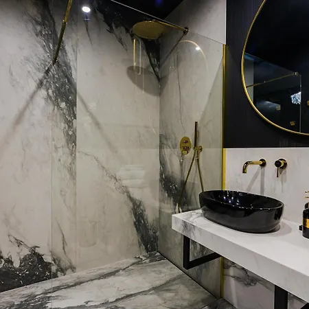 Woronicza Premium - Black Mirror Warszawa