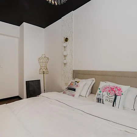 Woronicza Premium - Black Mirror Lejlighed Warszawa