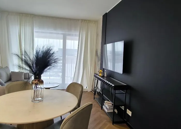 Apartmán Black Orchid By Woronicza Premium